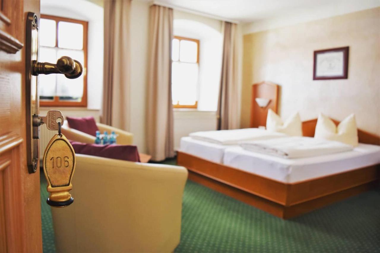 Hotel Zum Braeu Kinding Ngoại thất bức ảnh