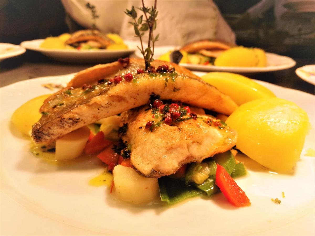 Hotel Zum Braeu Kinding Ngoại thất bức ảnh