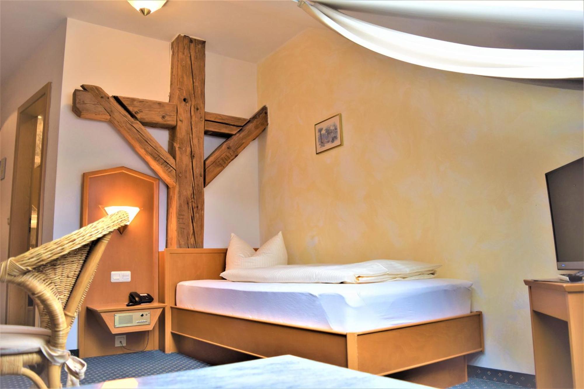 Hotel Zum Braeu Kinding Ngoại thất bức ảnh