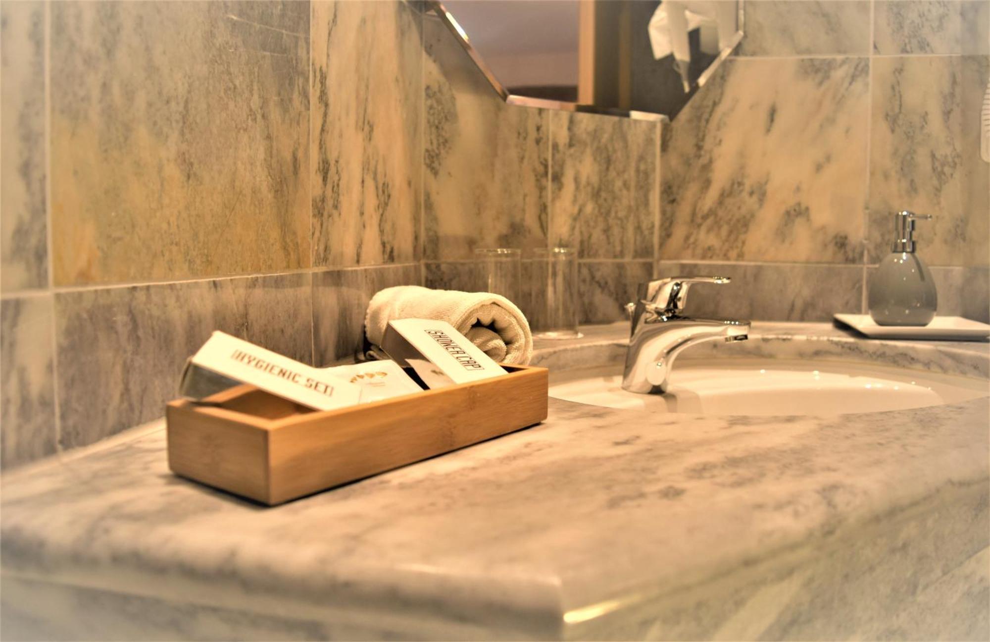 Hotel Zum Braeu Kinding Ngoại thất bức ảnh