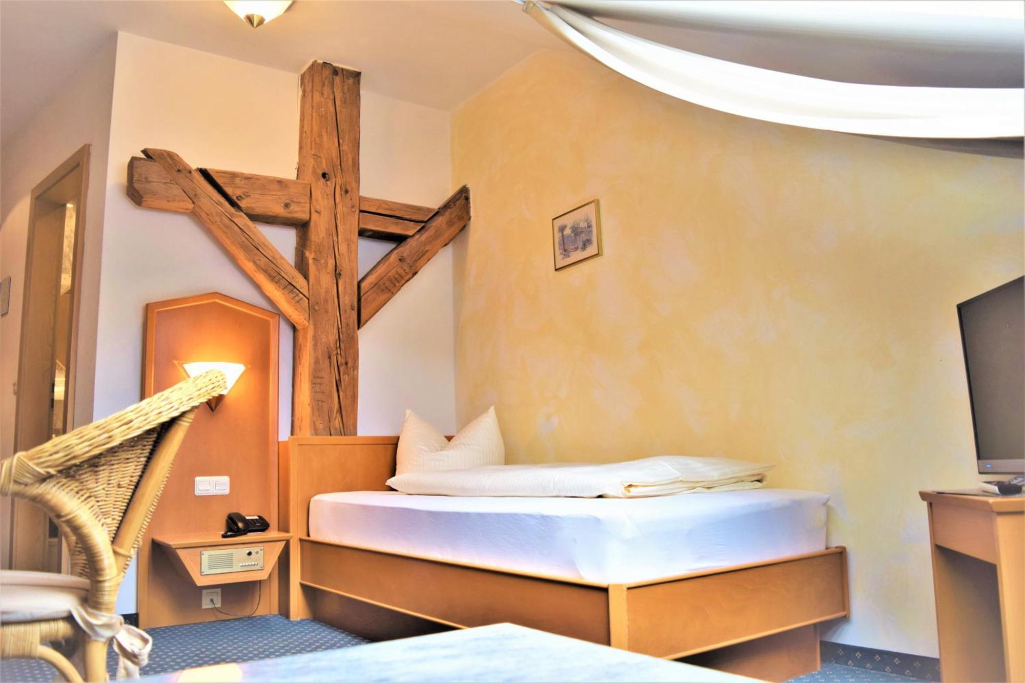 Hotel Zum Braeu Kinding Ngoại thất bức ảnh