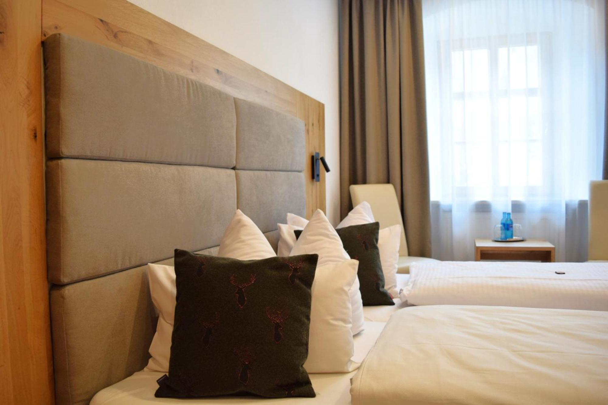 Hotel Zum Braeu Kinding Ngoại thất bức ảnh