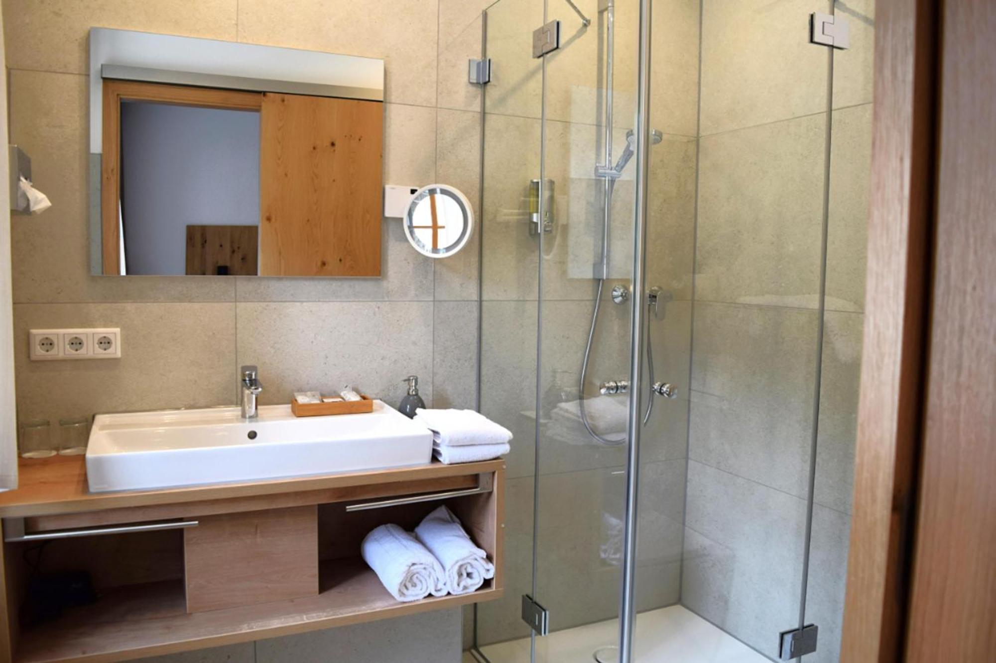 Hotel Zum Braeu Kinding Ngoại thất bức ảnh