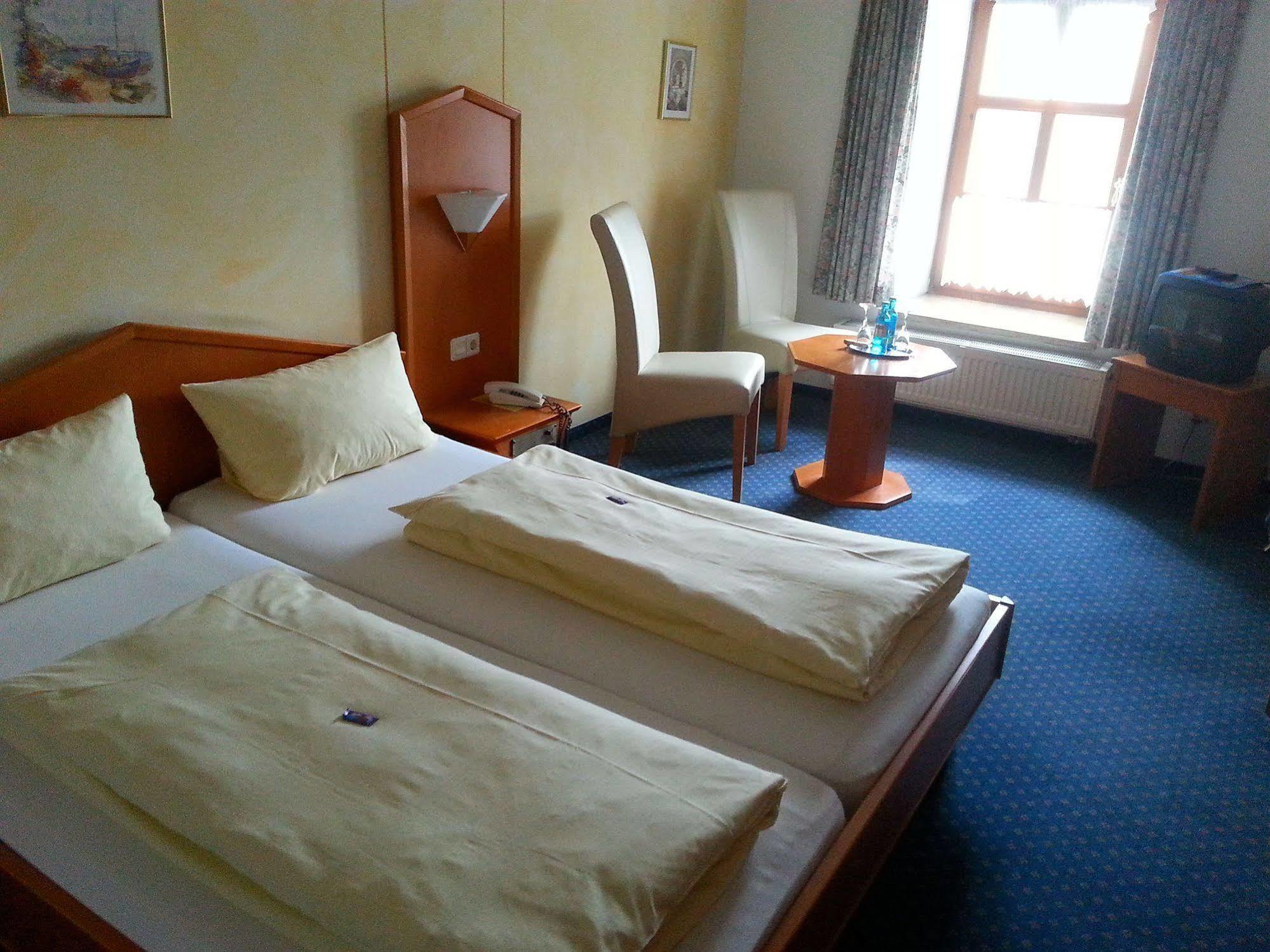 Hotel Zum Braeu Kinding Ngoại thất bức ảnh