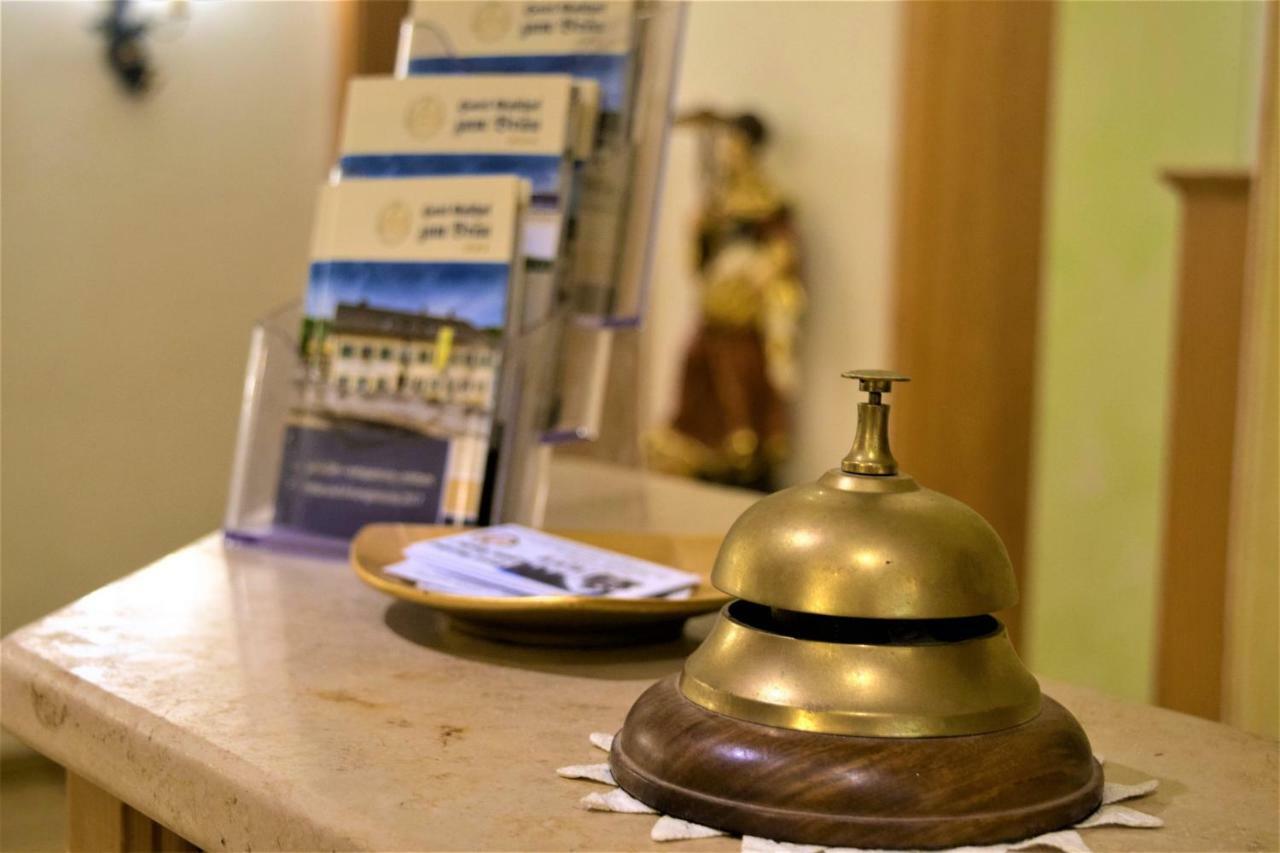 Hotel Zum Braeu Kinding Ngoại thất bức ảnh